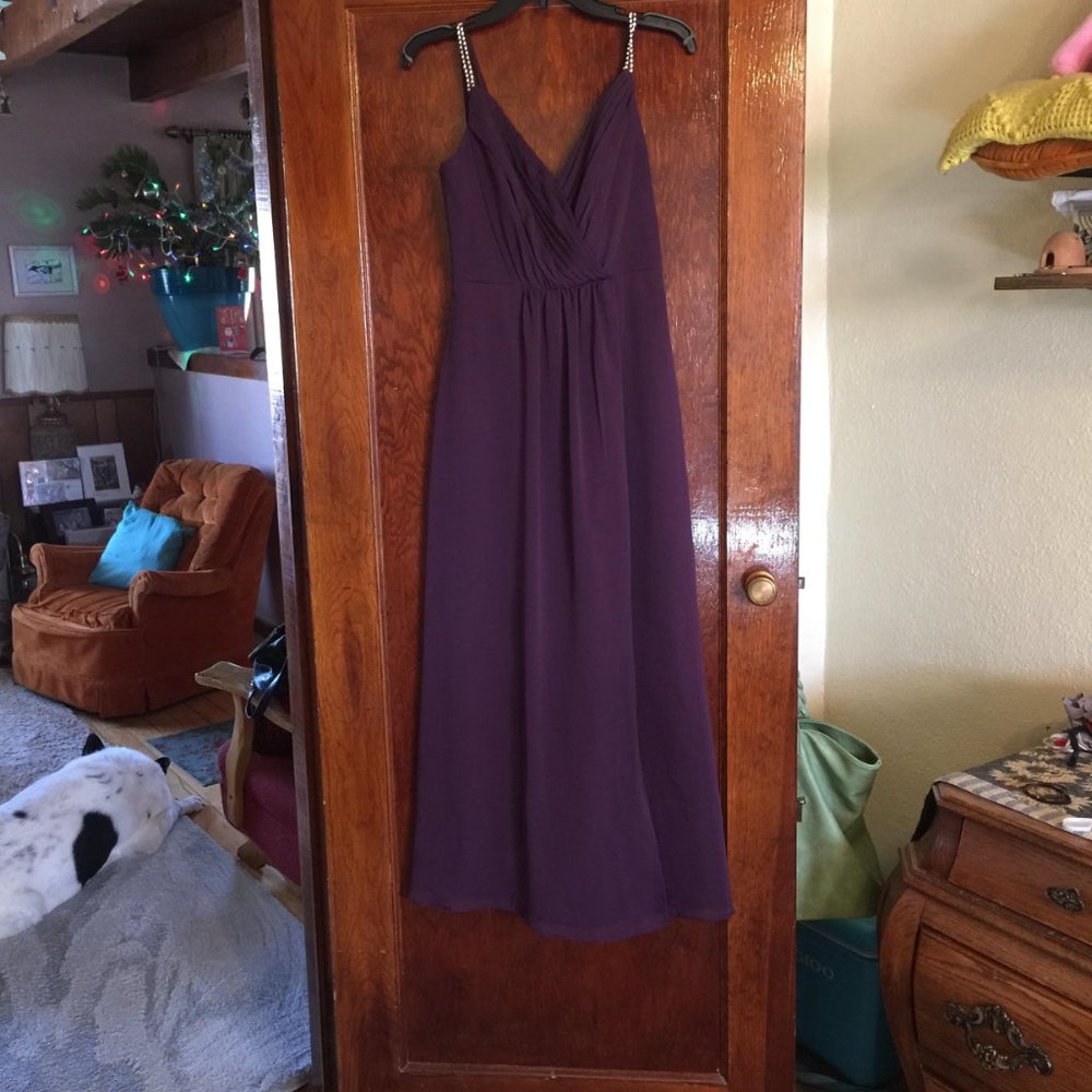 David's Bridal plum v-neck w/ rhinestone double straps in Plum, Size 2, hemmed